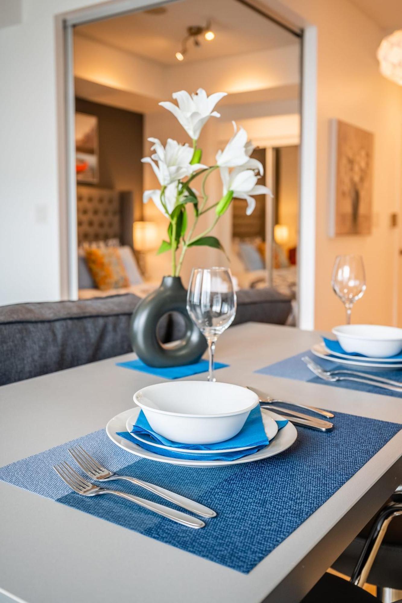 1Br Luxury Condo - Downtown Toronto Bagian luar foto